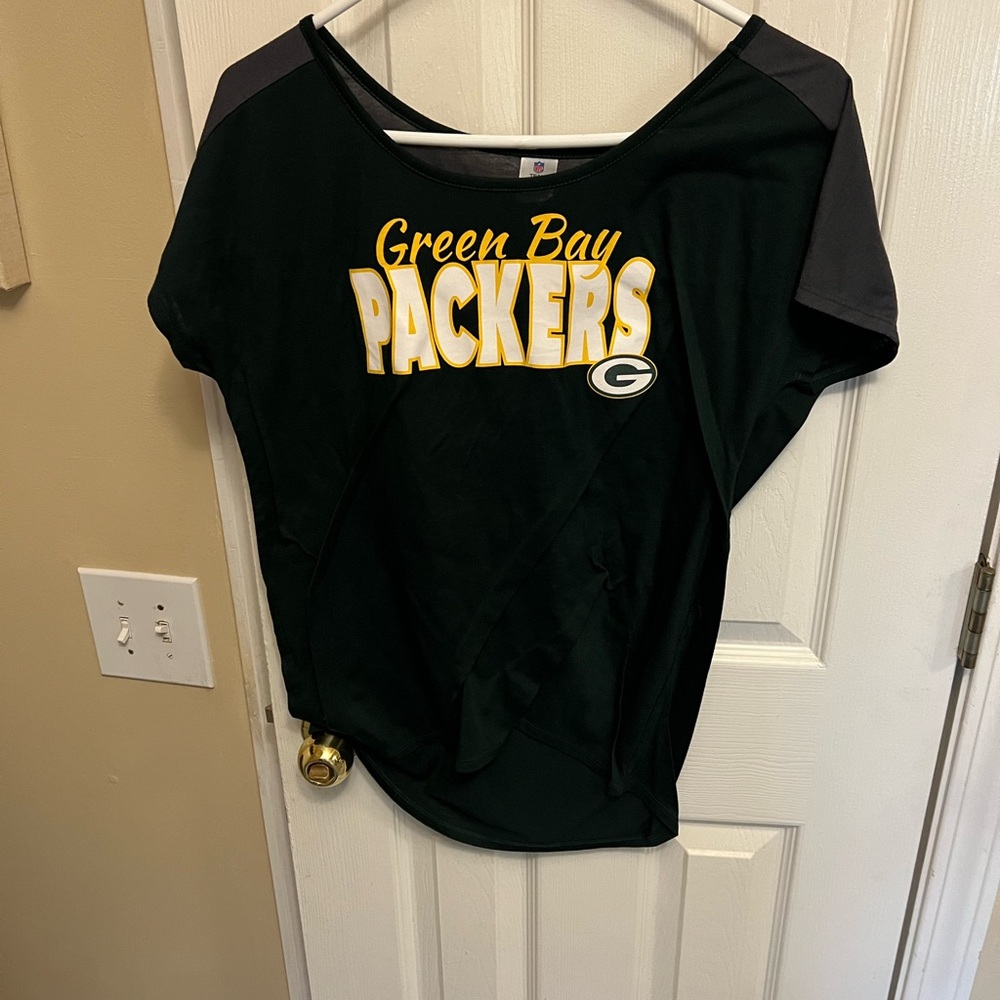 Women’s Green Bay Packers NFL Team Apparel Size M Sports Shirt
